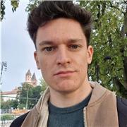 Offro lezioni di matematica, fisica e chimica, prevalentemente a studenti delle superiori